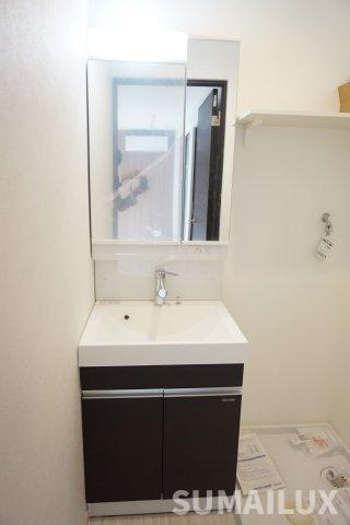 熊本市中央区新大江３丁目のアパートの独立洗面台