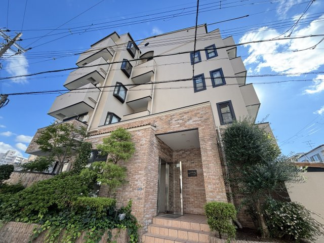 アンソレイエ古川橋の外観