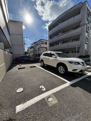 アンソレイエ古川橋の駐車場