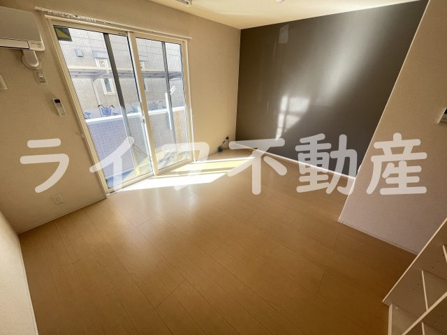 インペリアルカーサB棟の洋室