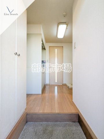 maison S.K.Mの玄関