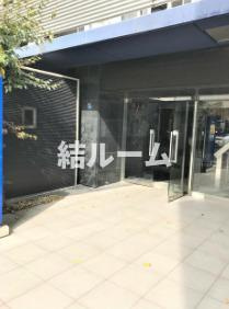 北区滝野川５丁目の賃貸マンションのエントランス