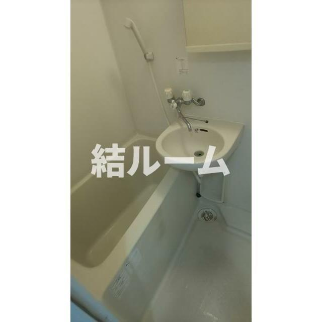 北区滝野川５丁目の賃貸マンションの浴室