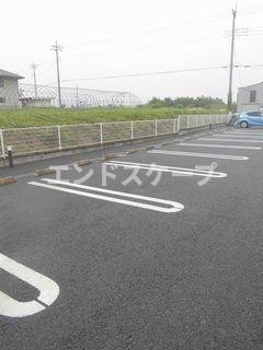 マルベリー　Ｂの駐車場|高崎、前橋のお部屋探しはエンドスケープまで！お客様の理想お聞かせ下さい♪