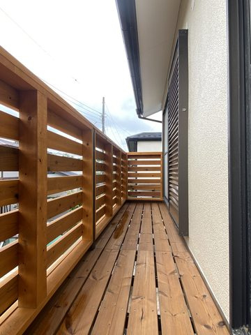 比企郡川島町八幡　中古戸建のバルコニー