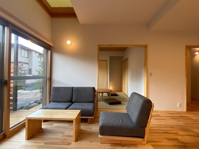 比企郡川島町八幡　中古戸建の居間・リビング