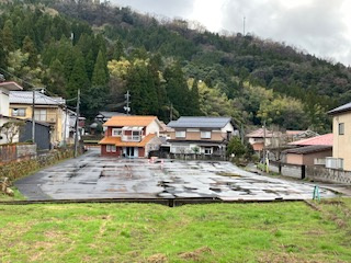 三朝町三朝土地の外観