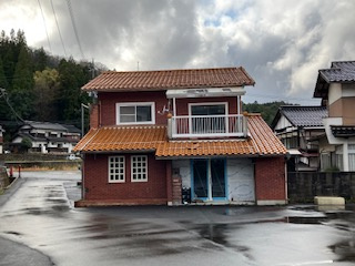 三朝町三朝土地の外観