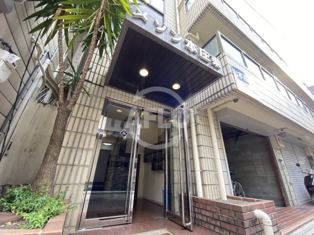 メゾン本庄東のエントランス|メゾン本庄東　エントランス