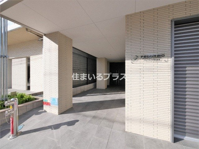 フェブライオ都島本通のエントランス