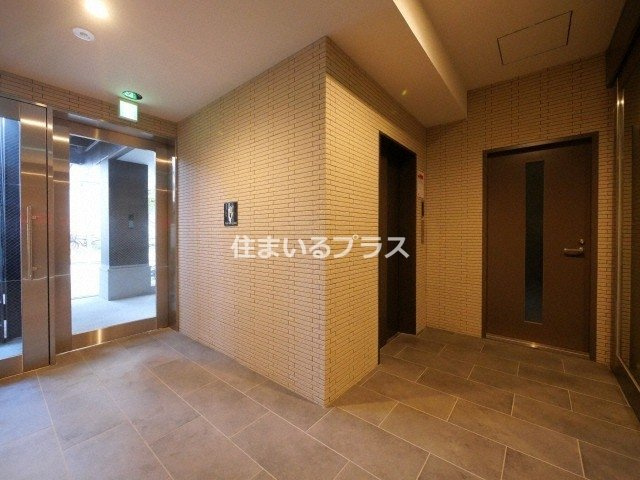 フェブライオ都島本通のロビー