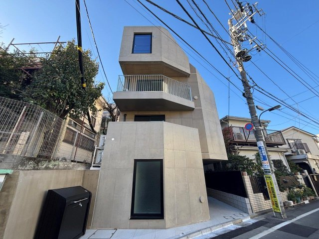 新宿区高田馬場３丁目の賃貸マンション