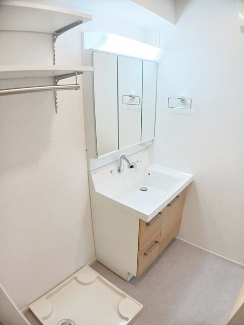 横浜市泉区中田東１丁目のアパートの洗面所