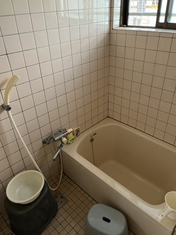 津市半田 中古戸建の浴室