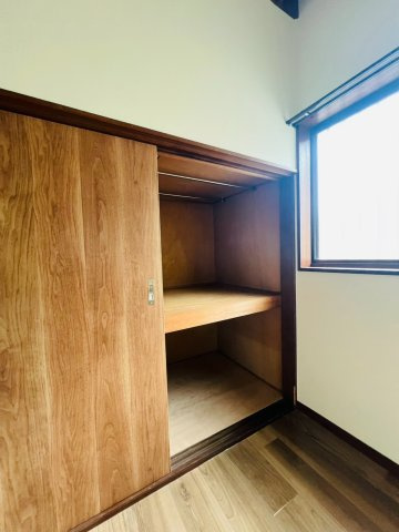 塩屋町３丁目貸家の収納