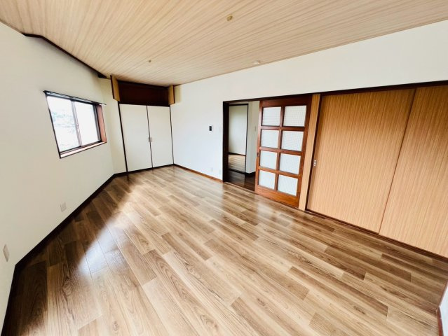 塩屋町３丁目貸家の居間・リビング