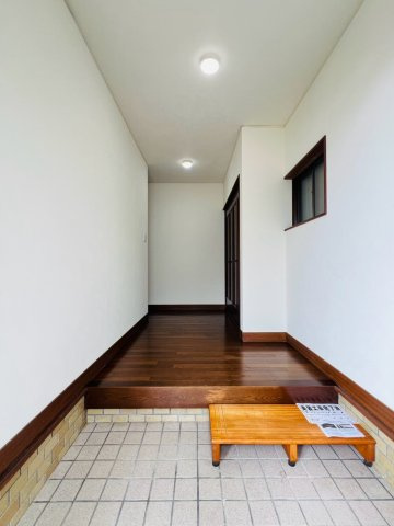 塩屋町３丁目貸家の玄関