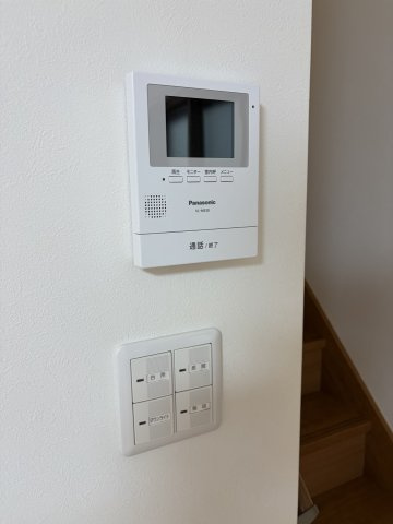 門真市大池町戸建の収納