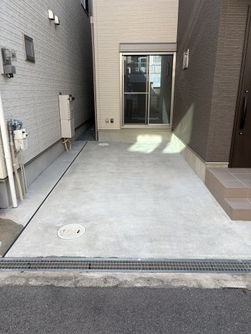 門真市大池町戸建のエントランス