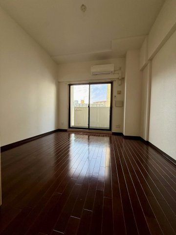 CASA京橋の居間・リビング