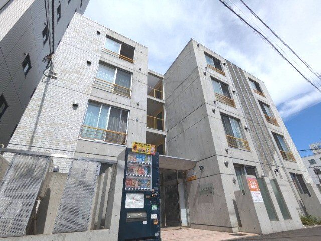 ファインブルーム学園前（旧：Ｓ－ＦＯＲＴ学園前）