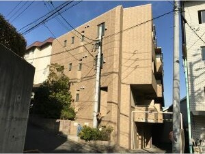 ハイリスベーネ池下の外観