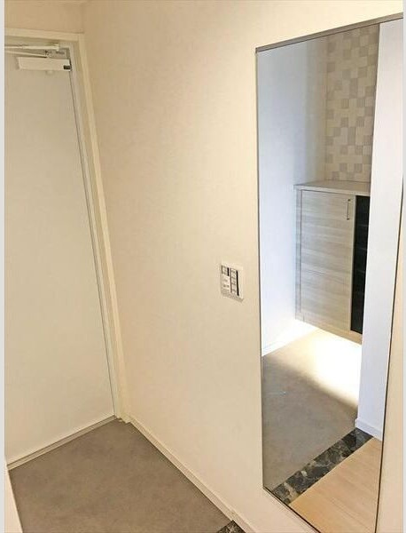 エスペランサ葵の玄関