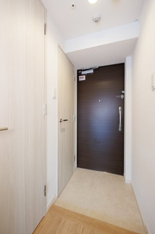 フィシオ飯田橋の玄関|※写真は同タイプ住戸です。