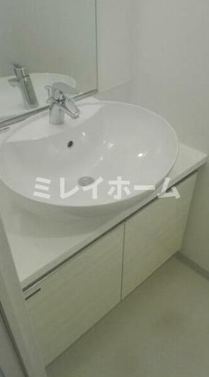 クレイシア五反田駅前の洗面所