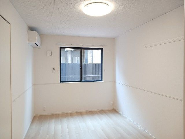 フェイバー　ヒロの寝室