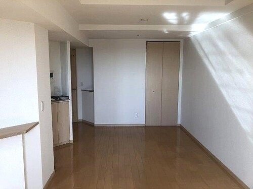 ローレルコート北野田の居間・リビング|リビングダイニングキッチン約16.3畳　2020年6月の写真