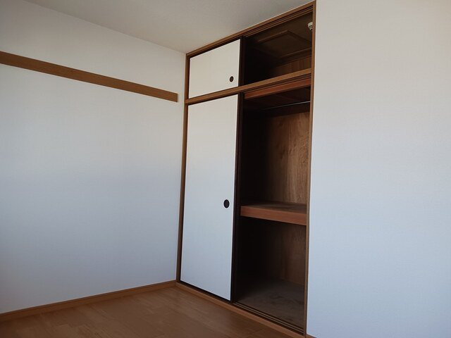 小阪西町Ⅲ番館の収納