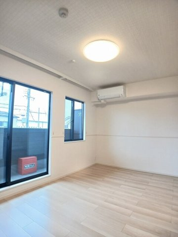 ヒカルサ堺市大野芝の居間・リビング