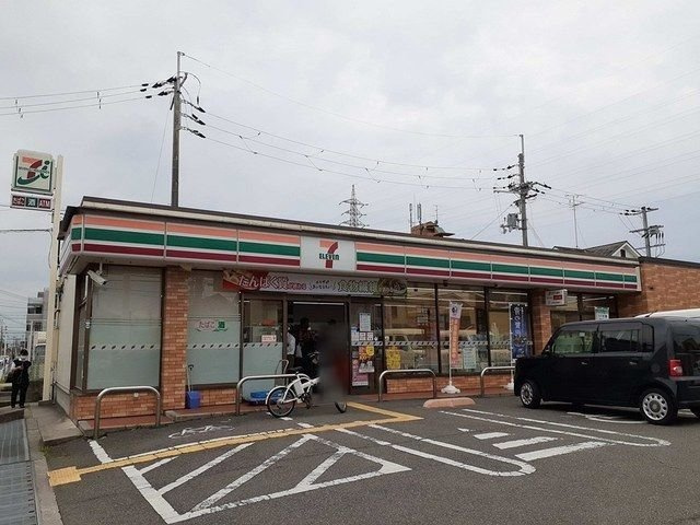 ブランドール久米田Ⅴの周辺|セブンイレブン様まで200m