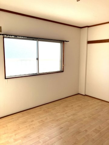 瀧川ハイムの洋室|きれいな洋室です