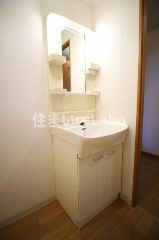 エンジェルハイツ青山の独立洗面台