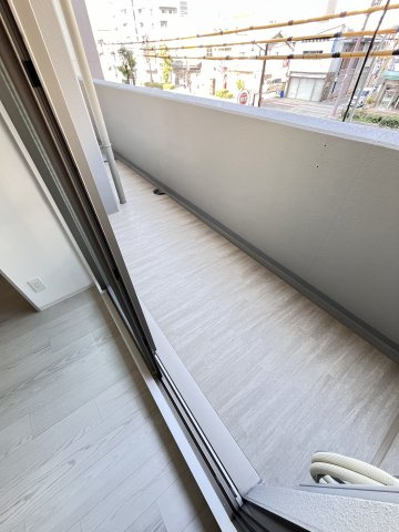 大阪市都島区都島本通４丁目の賃貸マンションのバルコニー
