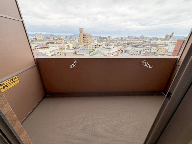 第25友建ビルのバルコニー