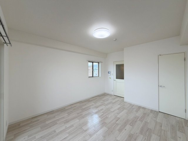 第25友建ビルの居間・リビング