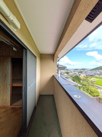 岡山市南区郡 中古住宅のバルコニー|◆2階東側バルコニーです。