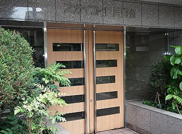 文京区関口２丁目の賃貸マンションのエントランス