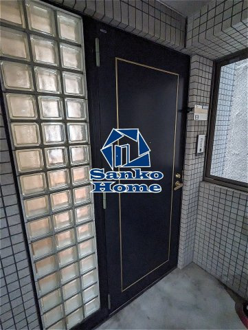 千歳プラザの玄関