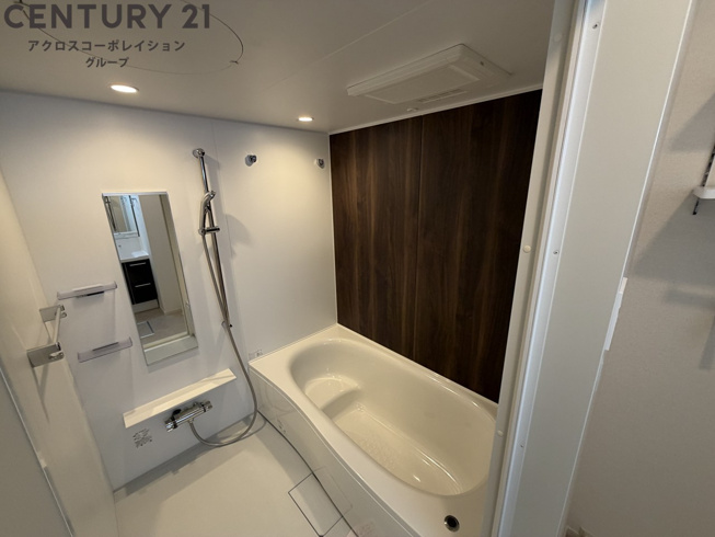 浴室乾燥機・追い焚き機能付きのお風呂です！