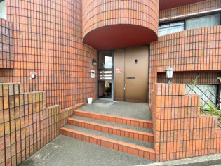 ベル松並町のエントランス