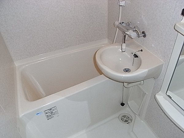 新品家具付きマンション下高井戸11(KaGood東京)の浴室