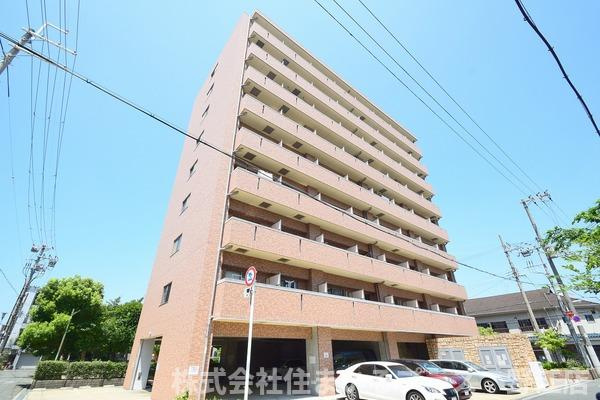 アーバンフラッツ城東の外観