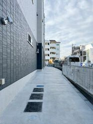ルリアン船橋のエントランス|建物の内部です
