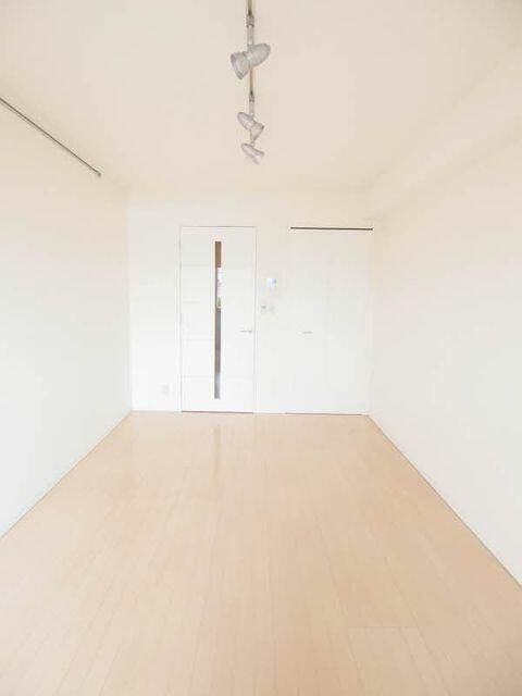 エスティメゾン三軒茶屋ＩＩの居間・リビング|居間です