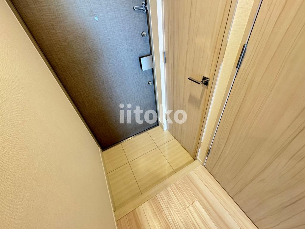 S-RESIDENCE浅草の玄関