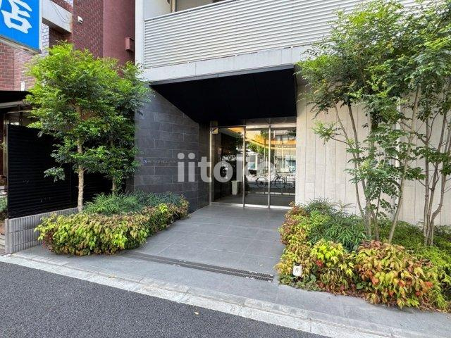 S-RESIDENCE浅草のエントランス